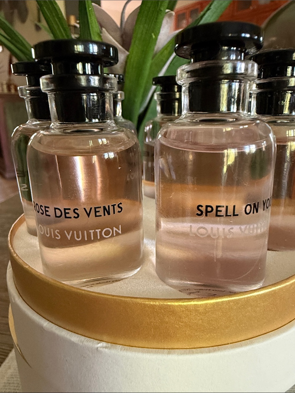 Louis Vuitton Fine Fragrance Samples/travel sized bottles. - Picture 4 of 6